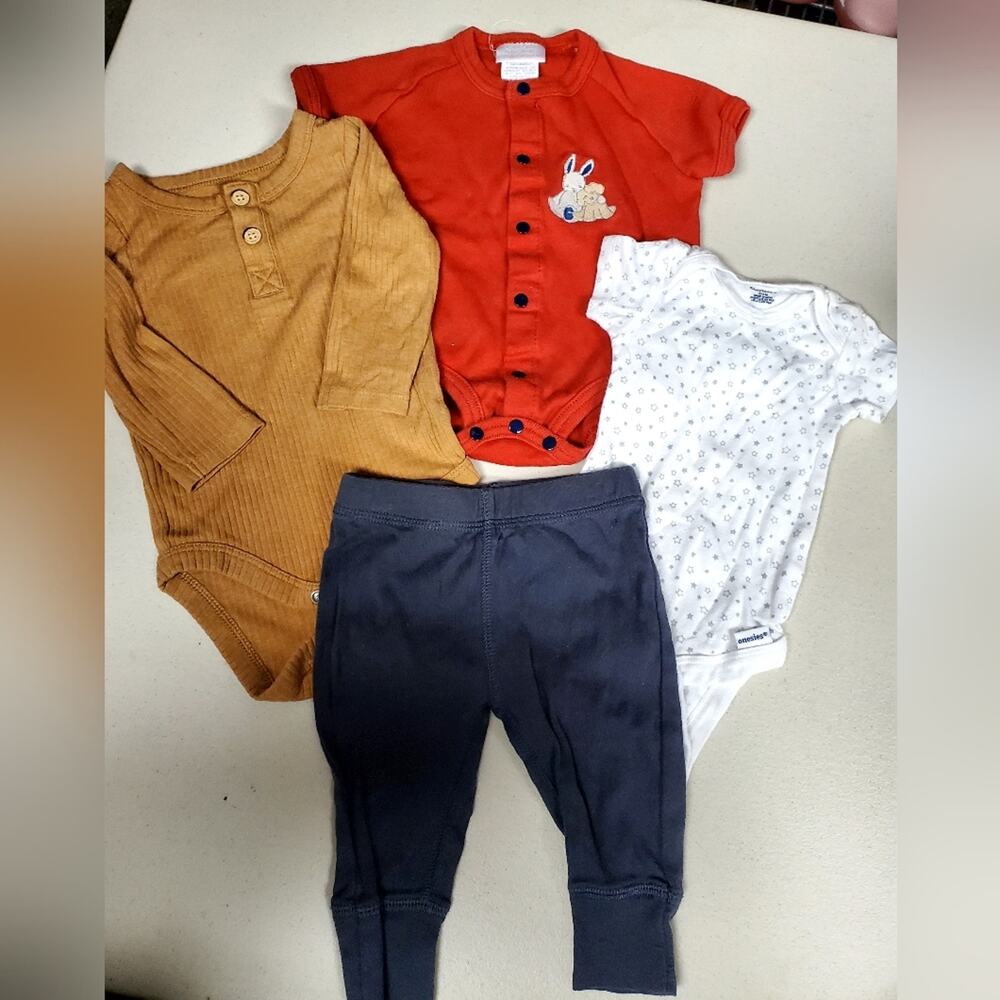 Sz NB-3 Mos. (9) Pieces Baby Boy Newborn & Infant Clothes